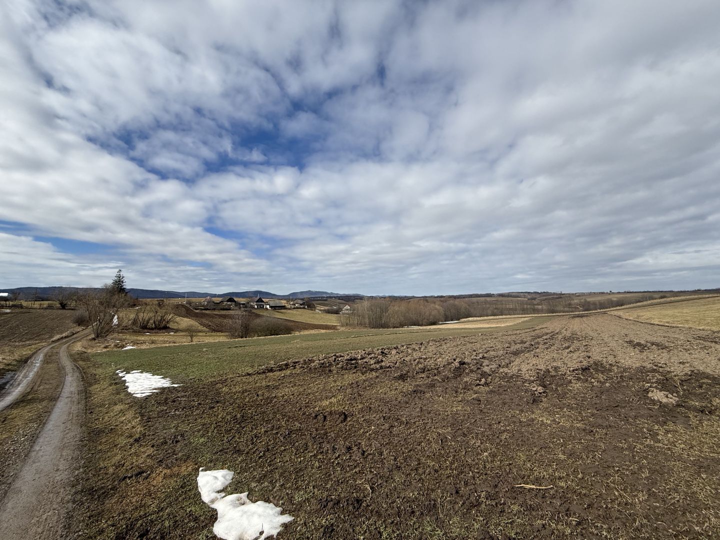 Teren intravilan | 16 ari | Horodnic de Jos – zona Călugărița - Poză 1