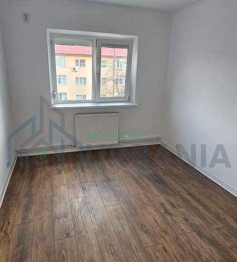 Apartament 3 camere decomandat, renovat, etaj 4, Str. Clopotari nr. 35, Nicolina 2, Iași - Poză 3