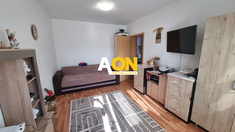 De vanzare apartament 3 camere, zona Kaufland, Cetate - Poză 5