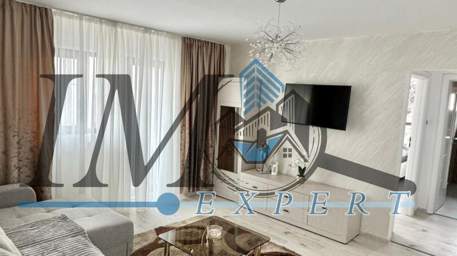 Apartament finisat cu 3 camere de vânzare în zona Cetate {Piata) - Poză 1