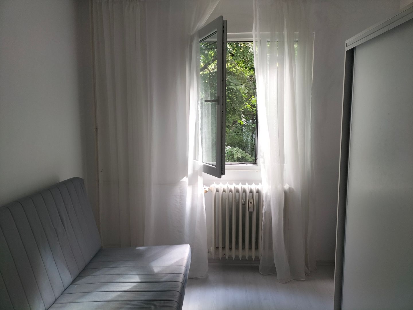Apartament  Luminos 3 camere. Bld. Brancoveanu. - Poză 8