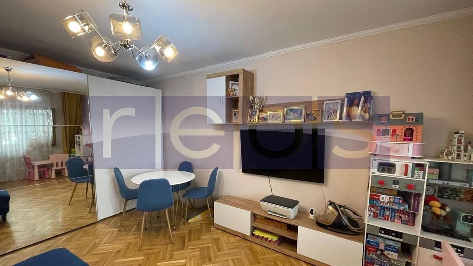 VANZARE APARTAMENT 3 CAMERE DOROBANTI RADU BELLER DECOMANDAT 64MP - Poză 1