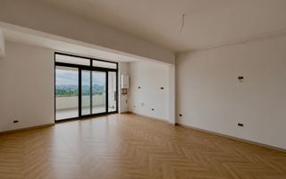 Apartament 3 camere- la cheie- Calea Surii Mici - Poză 2