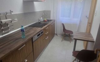 Spitalul Județean | 3 Camere | Etaj 2 | Centrala proprie - Poză 2