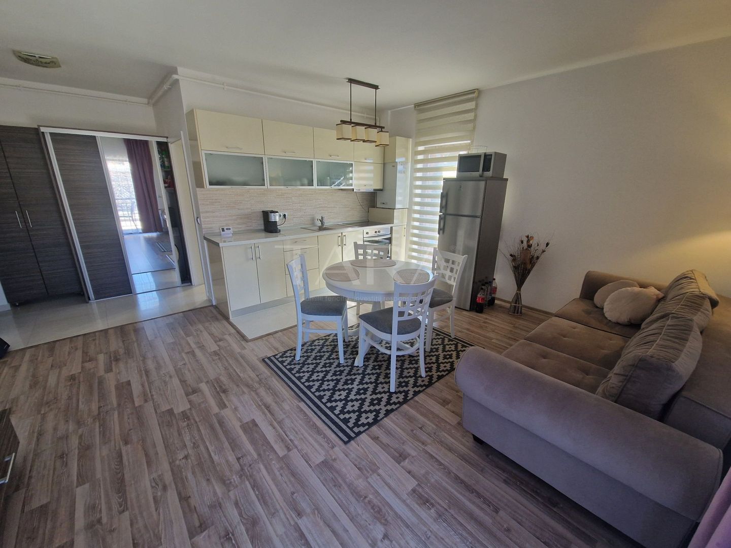 Apartament 2 camere, mobilat și utilat, în Zorilor, UMF. - Poză 1