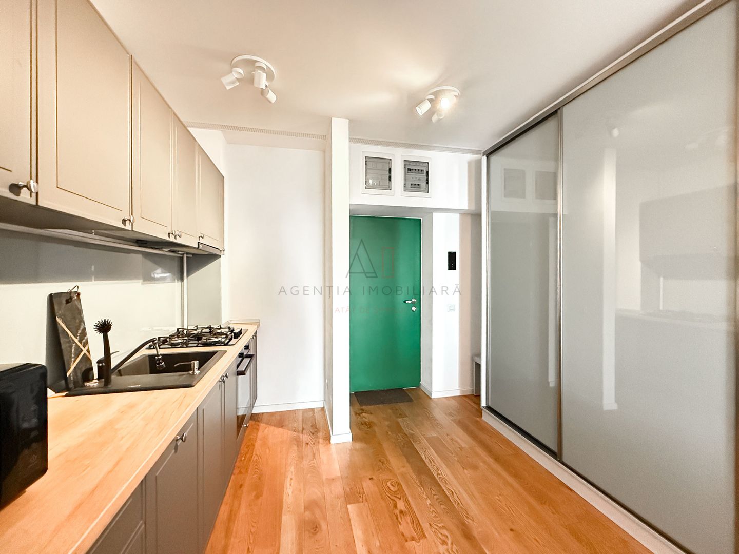 2 camere Aviatiei Park l Comision 0 - Poză 4