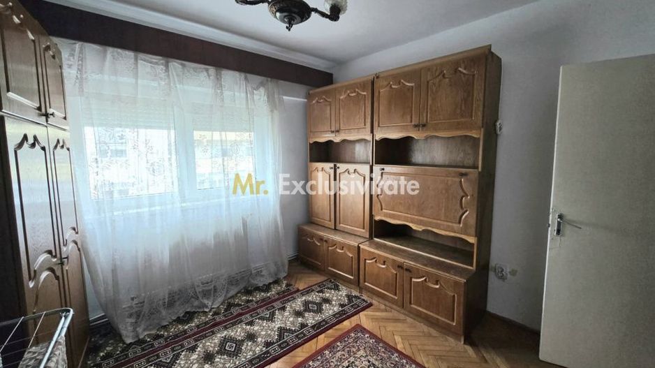 De vânzare apartament 4 camere Careiului Satu Mare - Poză 4