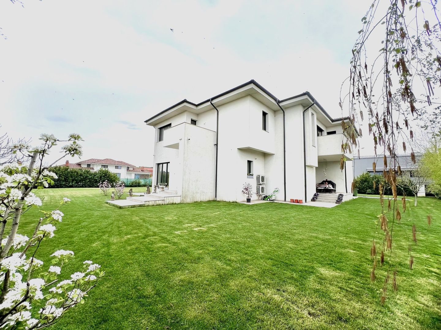 Proprietate deosebita suprafete generoase 580 mp teren 2076 mp - Poză 21