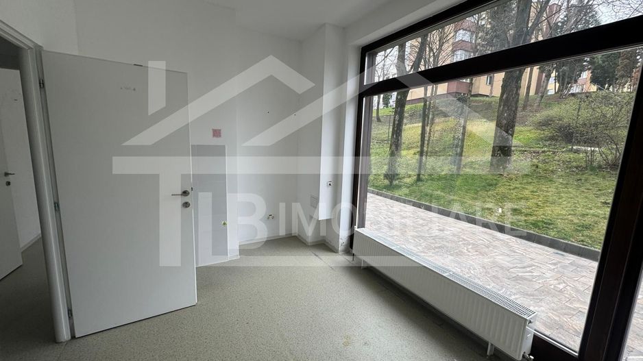 Spatiu comercial, 180 mp, parcare, Zona E.ON - Poză 9