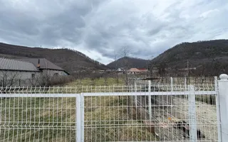 Vila la 13 km de Onesti - Poză 12