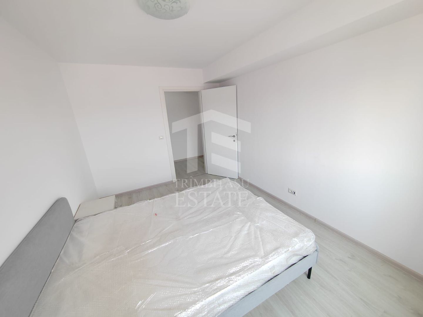 Titan Theodor Pallady 3 camere cu loc parcare super pret - Poză 12