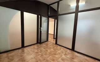 Ultracentral – Str. Lucian Blaga | Acces individual | Parcare în curte - Poză 12