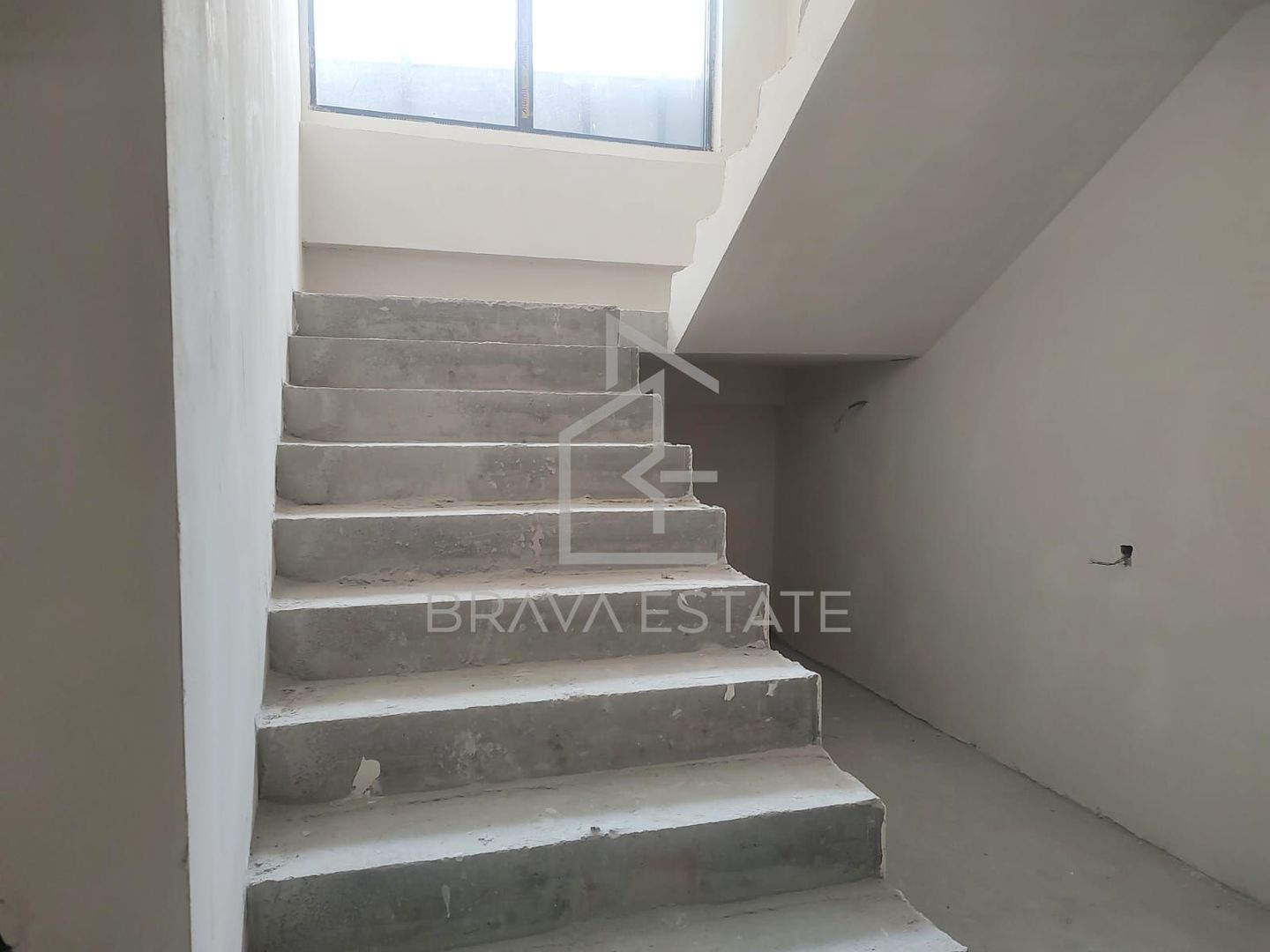 Penthouse 210mp, 5 camere, 4 terase, 3 bai,  West City Tower - Poză 9