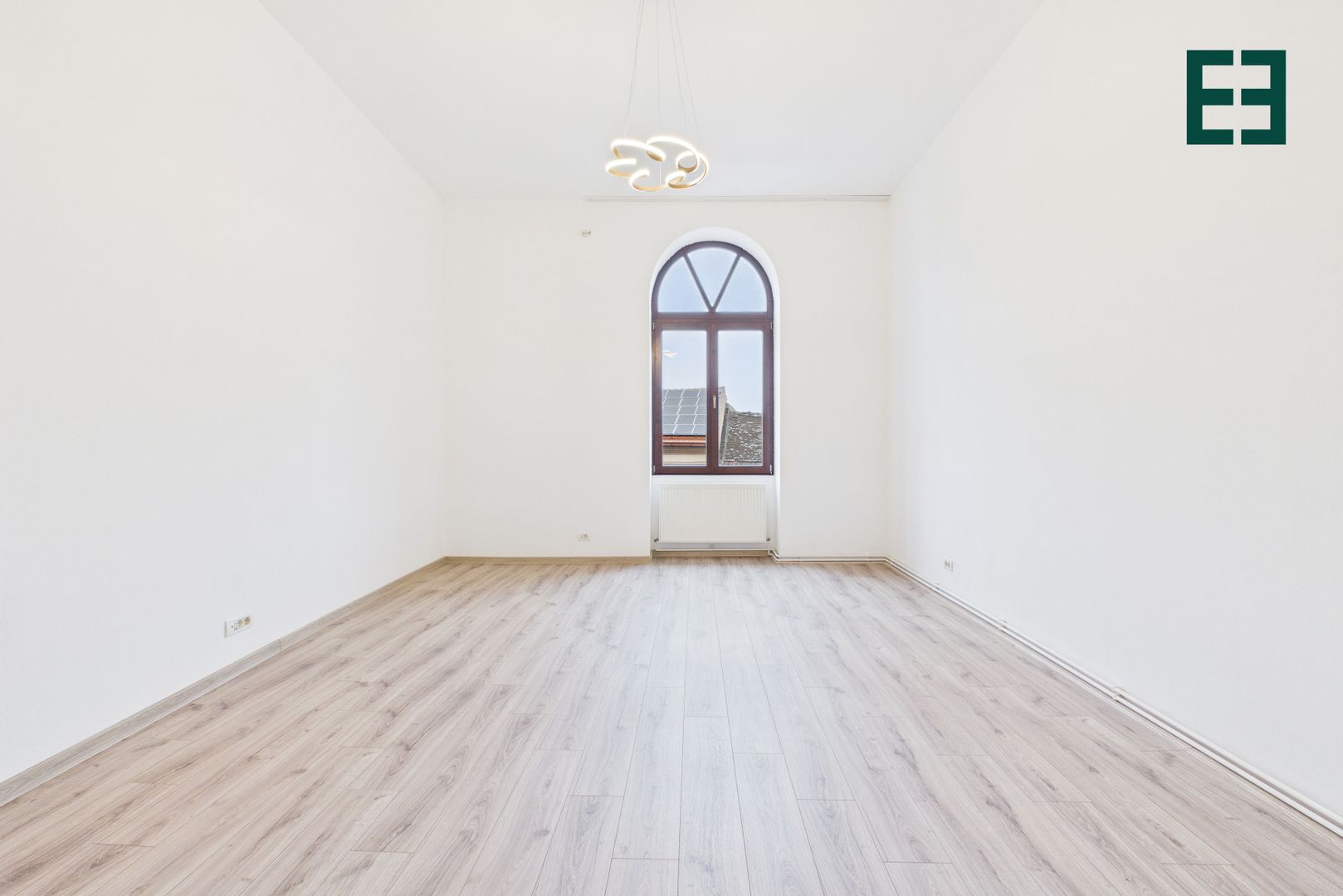 De închiriat Apartament cu 2 camere etaj 1 - Zonă Centrală - Arad - Poză 7