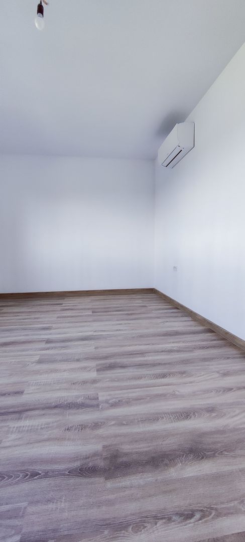 DUPLEX CERNETEAZ  140 MP UTILI + TEREN 570 MP - Poză 13