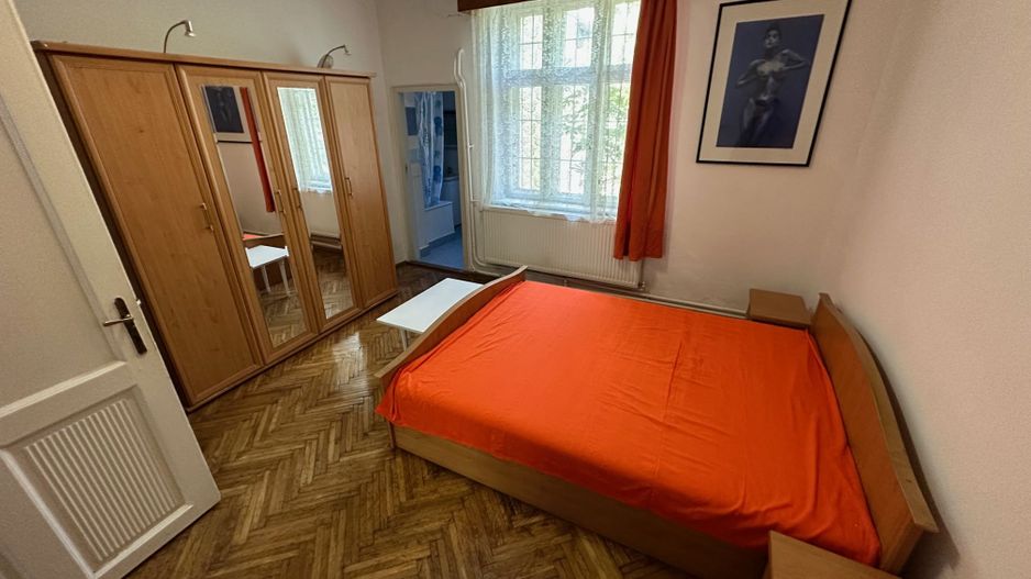 Proprietate compusă din 2 case - Poză 8