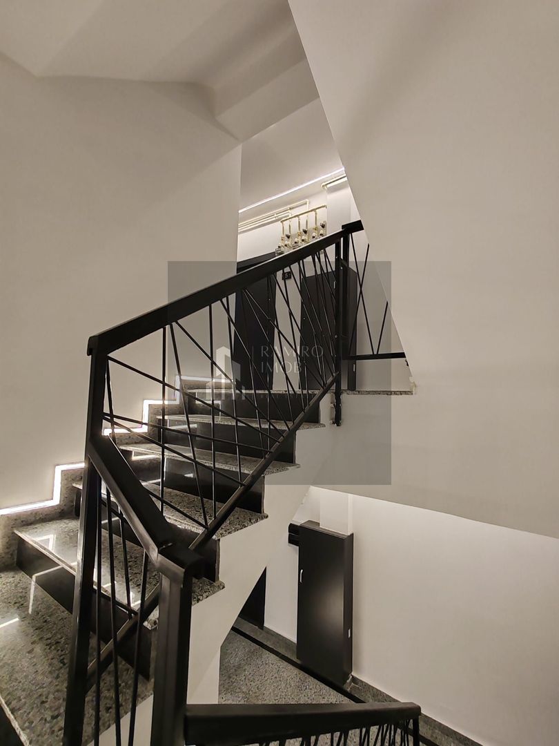 Apartament 2 camere, Sector 5, Pecineaga/Salaj, decomandat, centrala - Poză 13
