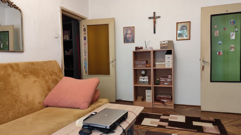 De vanzare apartament 3 camere, str.Morii, Nufarul, Oradea - Poză 4