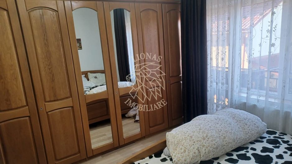 Apartament 5 camere 115 mp+3 balcoane-pacare-etaj 1-Calea Moldovei - Poză 2