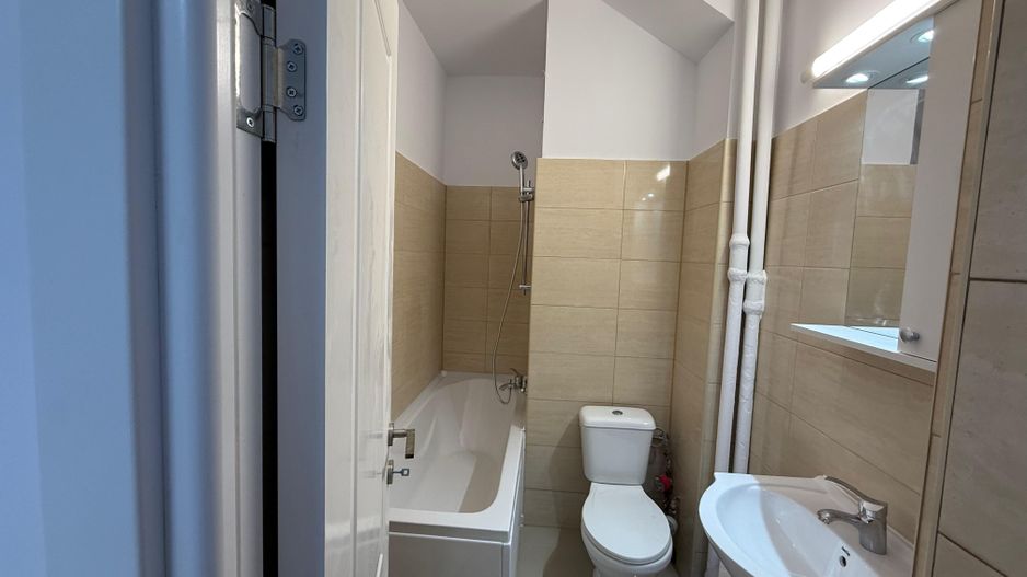 Apartament 2 camere renovat la 2 minute de Metrou Gara de Nord - Poză 8
