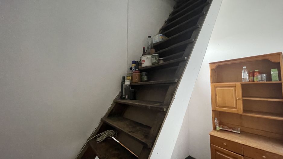 Casa de vanzare cu teren 572 mp si front generos 21 ml - Poză 18