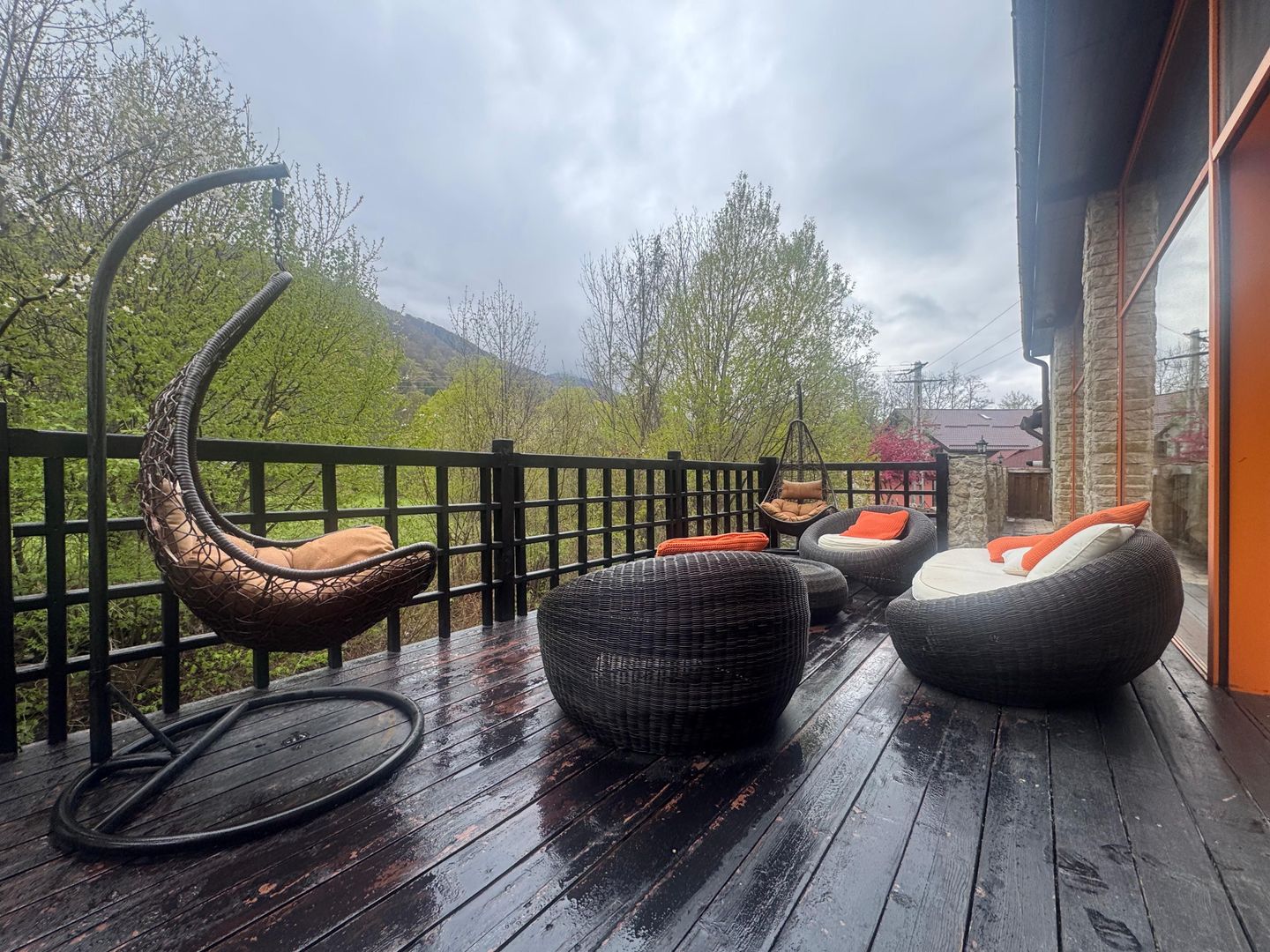 Pensiune deosebită în Bran || priveliște panoramică, facilitati premium - Poză 33