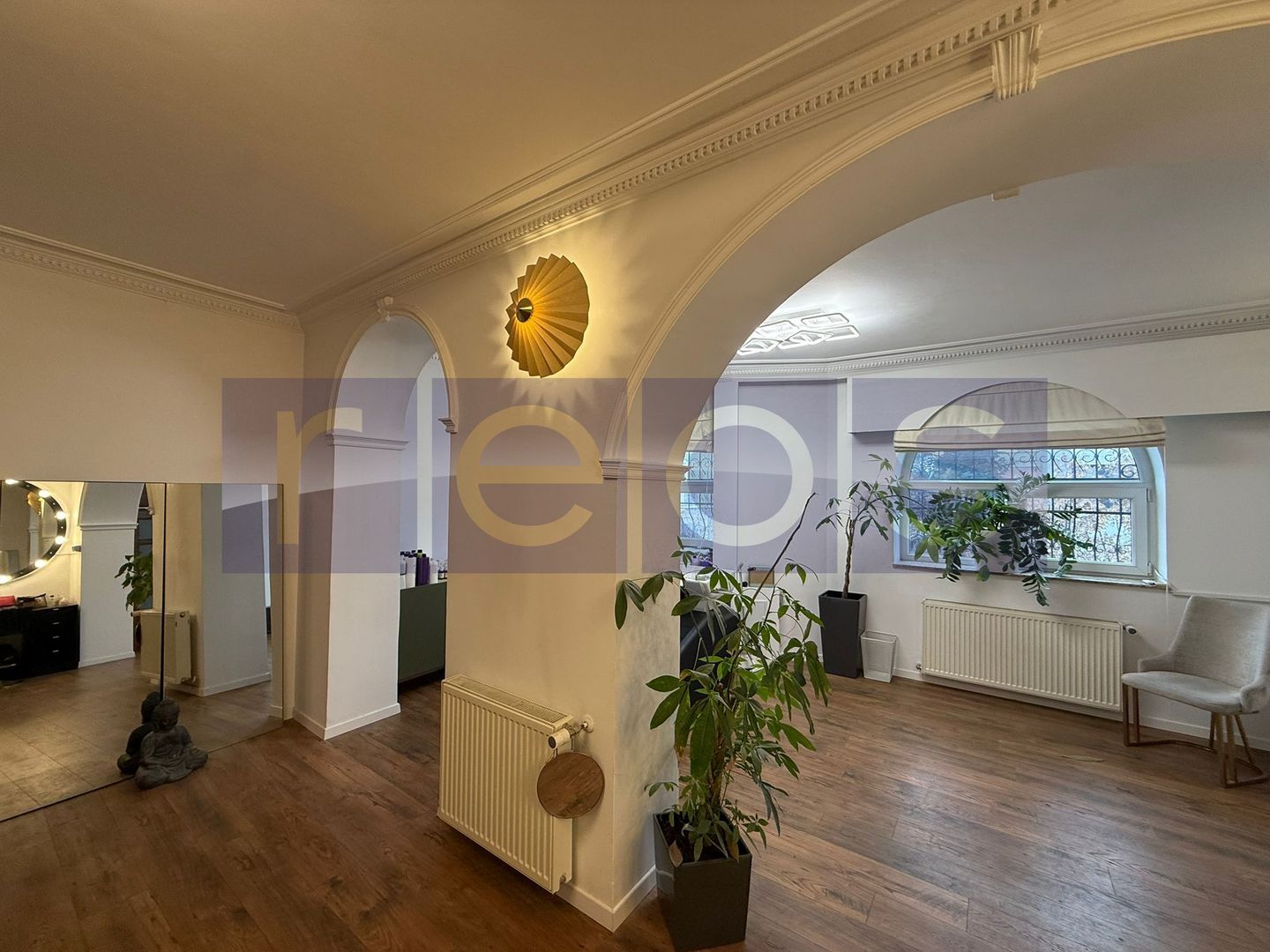 INCHIRIERE SPATIU SALON  DE LUX IN VILA | DOROBANTI | MOBILAT-UTILAT - Poză 12