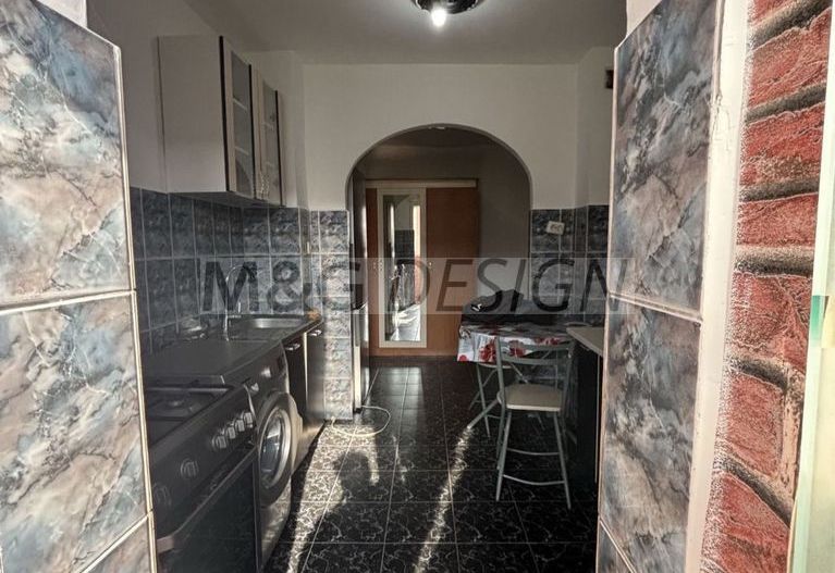 Apartament 2 camere Soarelui decomandat - Poză 1
