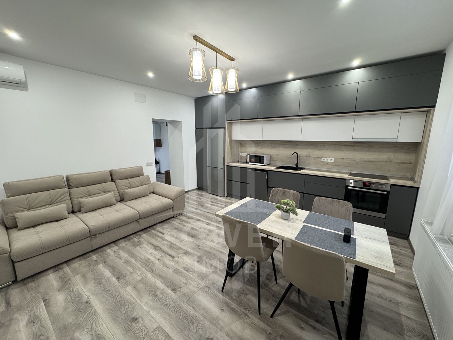 Apartament 2 camere la casa | Zona Piata Cibin | 57 mp utili - Poză 1