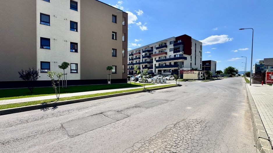Apartament premium cu 4,5 camere  | 3 locuri de parcare subterane | Tractorul - Poză 24