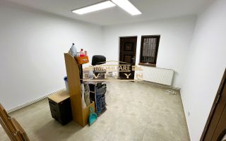 De Inchiriat spatiu comercial, zona Calea Nationala ( Scoala Nr. 11 ), pret 400 euro negociabil - Poză 3