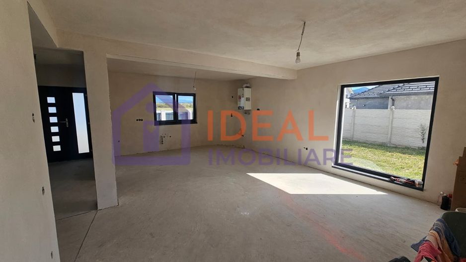 Casa Individuala Moderna cu 630 mp de curte, in Cristian - Poză 12