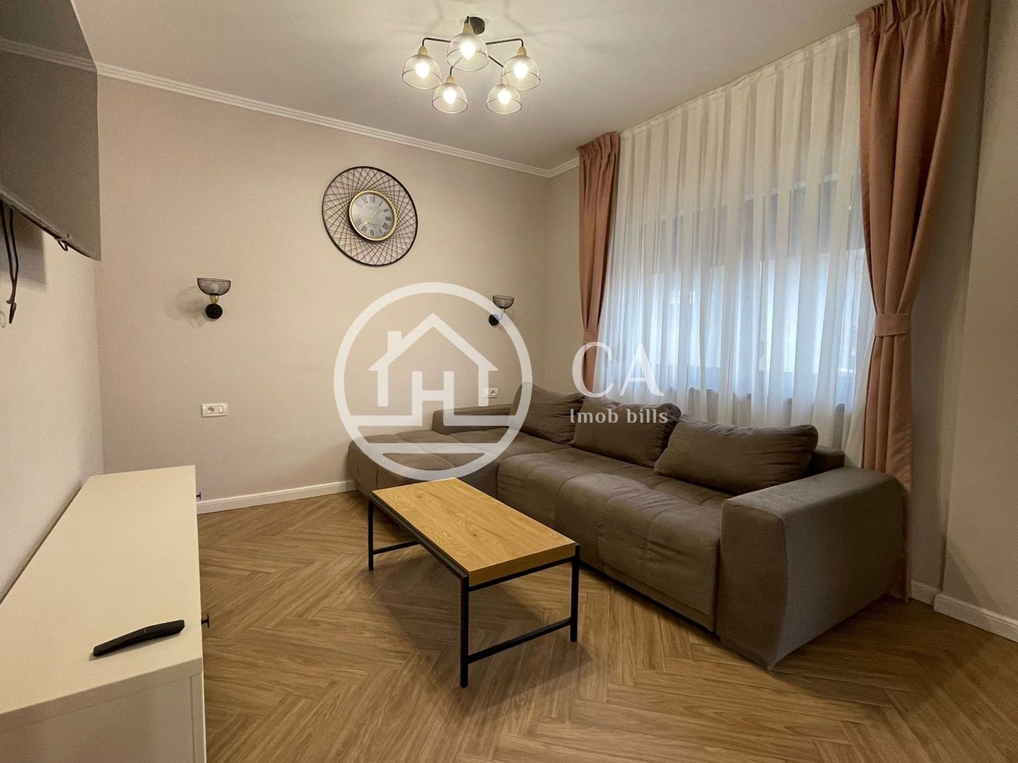 Casa LUX cu 5 camere de inchiriat in zona Iosia, Oradea - Poză 3