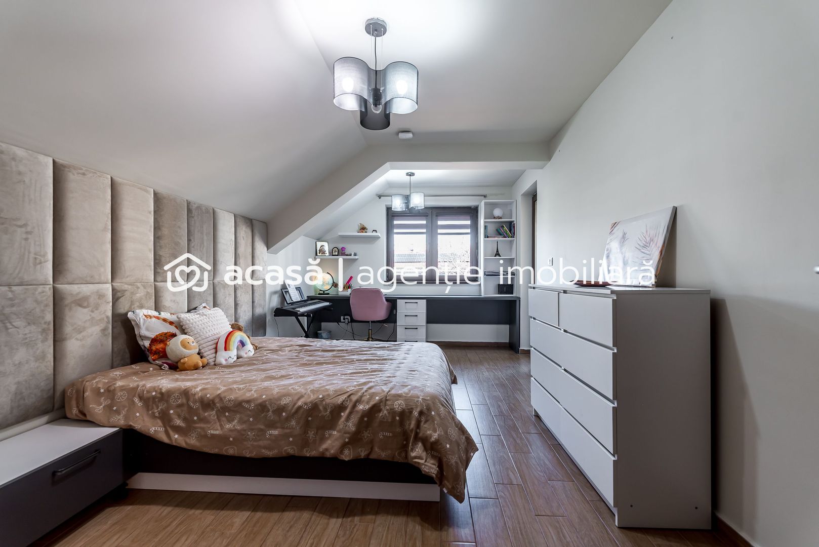 Casă SMART cu 5 camere, teren 720 mp, fotovoltaice 13 kW, Araduil Nou - Poză 10