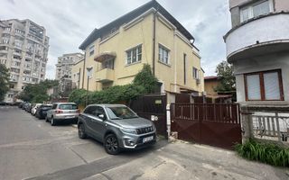 VILA cu 2 apartamente in apropiere de Piata Alba Iulia - Poză 1