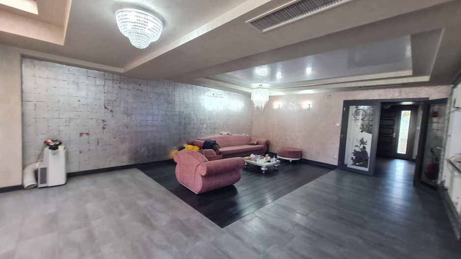 Lux la 5 minute de Iulius Twon - Poză 45