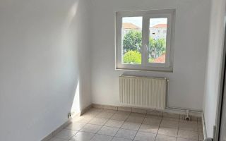 3 camere Lipovei etaj 4 , 2 bai, 2 balcoane - Poză 4