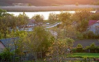 Teren intravilan Dorobanț, Aroneanu, Iași - 592 mp, cu branșamente definitive - Poză 2