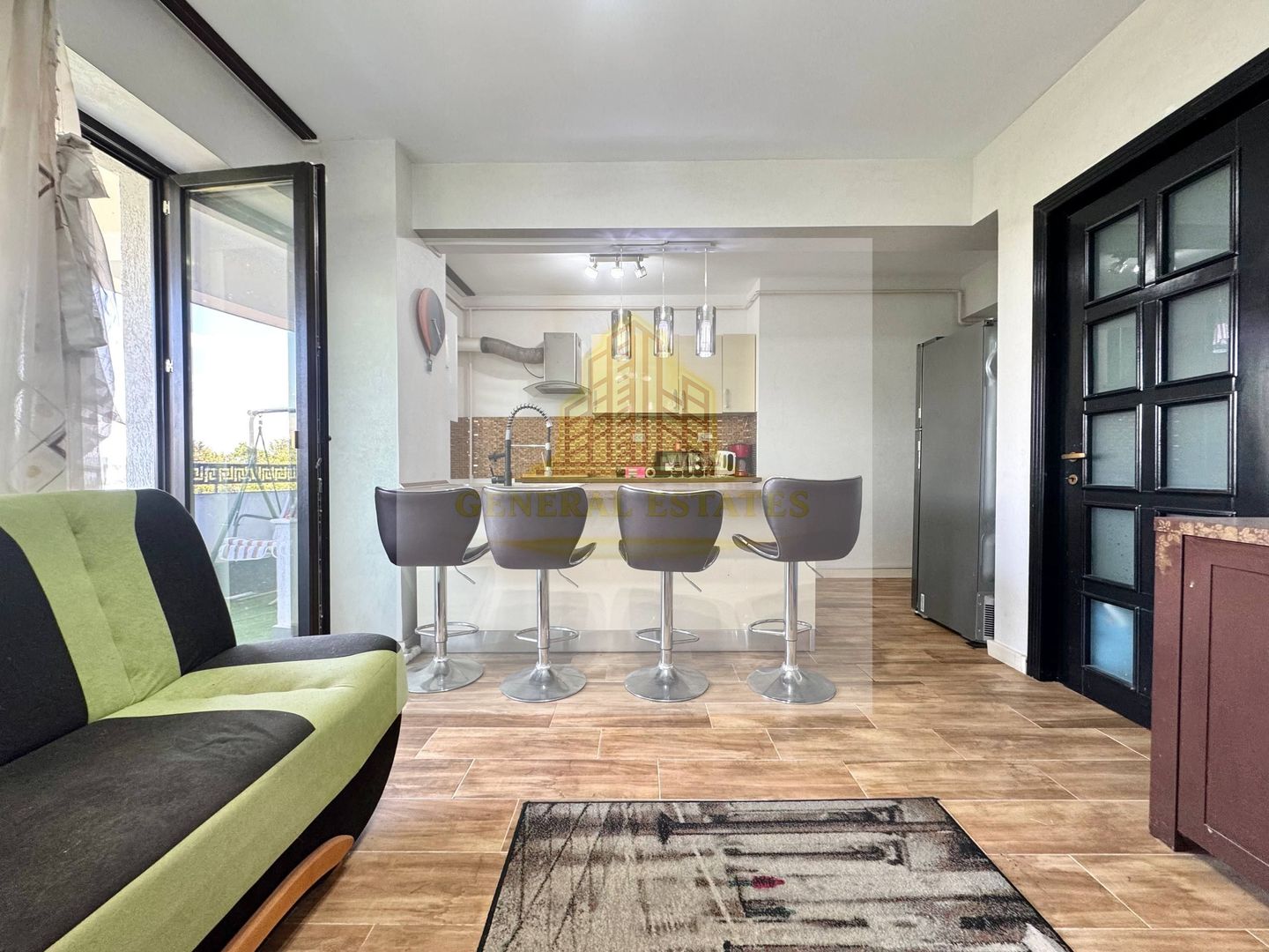 Vânzare apartament cu 2 camere, 67 m.p. - Complexul Royal Town. - Poză 6