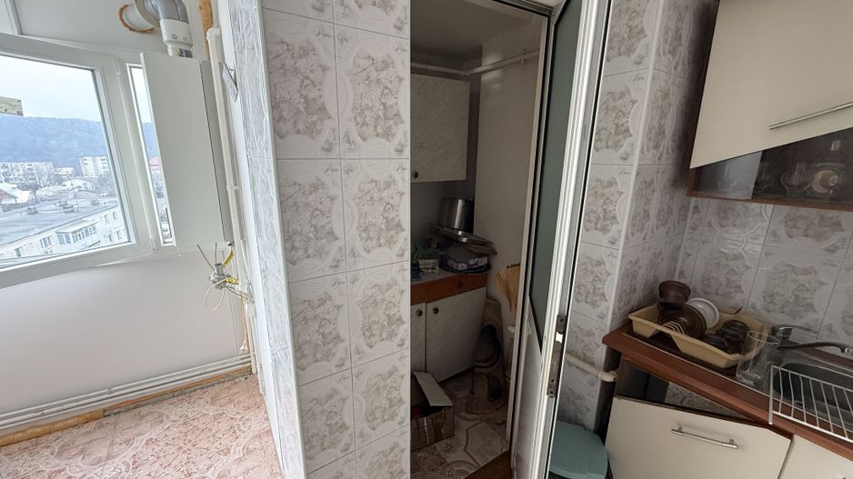 Ap 4 camere 90 mp+boxa+1 camera pe hol ultracentral b-dul Carol 1 - Poză 27