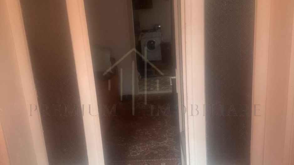 Casă batraneasca+ teren 999 mp intravilan în Oituz - Poză 5
