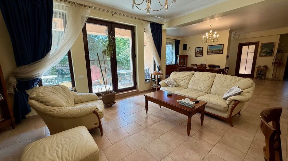 Vila 6 Camere de Vanzare I Mogosoaia - Poză 12