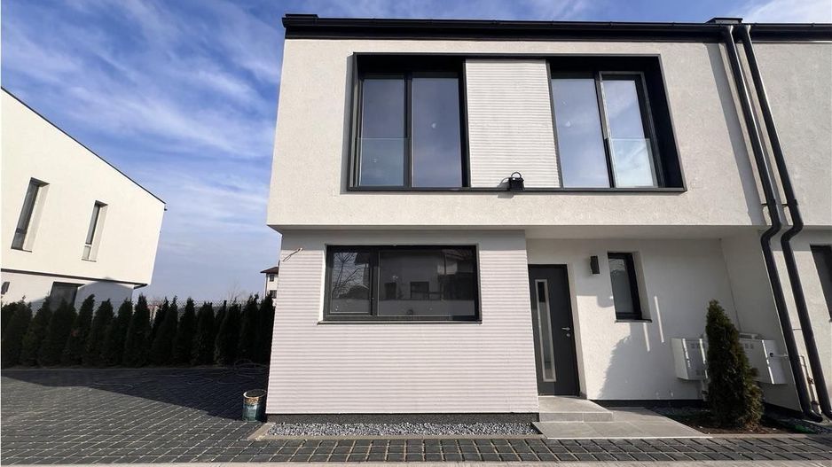 Vila 5 camere | Otopeni | 23 August - Poză 1