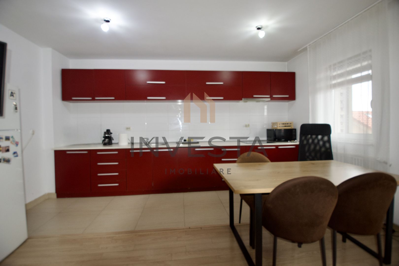 APARTAMENT DE VANZARE 2 CAMERE BUNA ZIUA - Poză 3