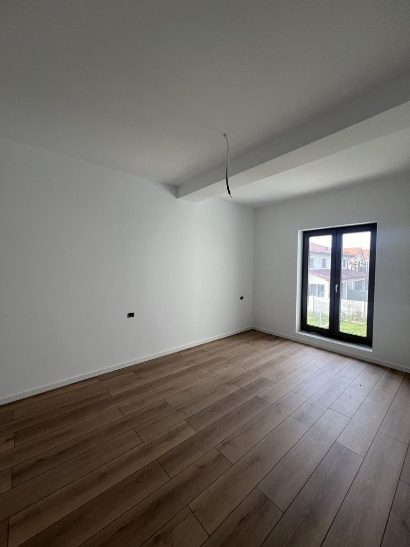 Vila 4 camere Dumbravita - Poză 7