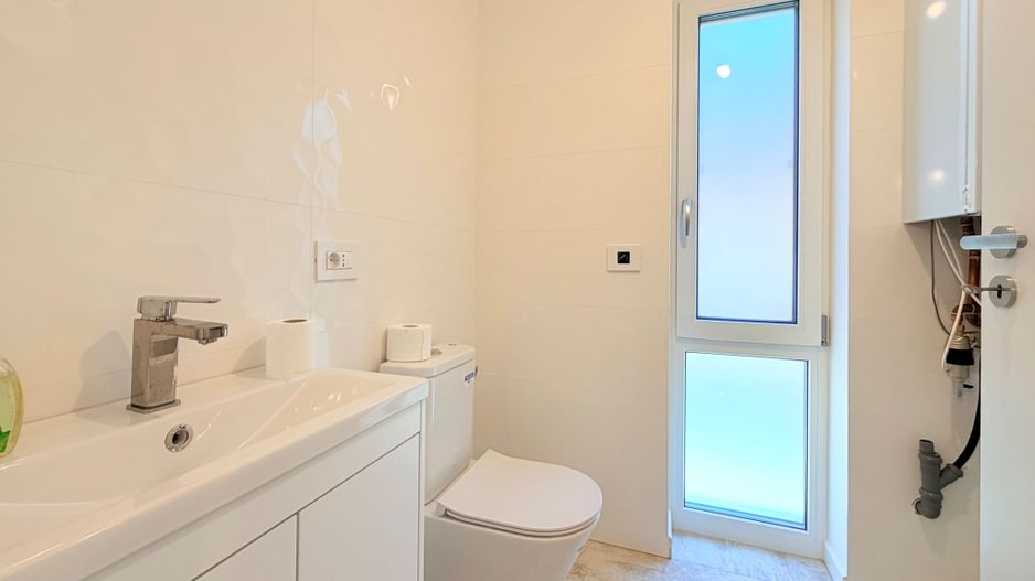 Casa parter prima închiriere – liniste si acces rapid spre centru - Poză 7