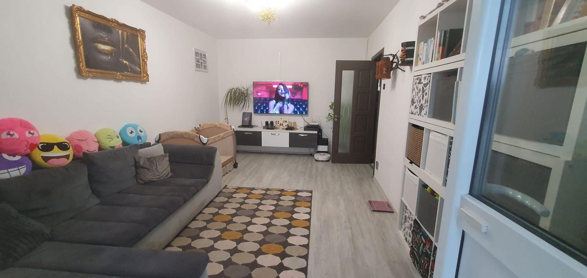 APARTAMENT 3 CAMERE DRUMUL TABEREI BLOC 1974 ETAJ 1 - Poză 2