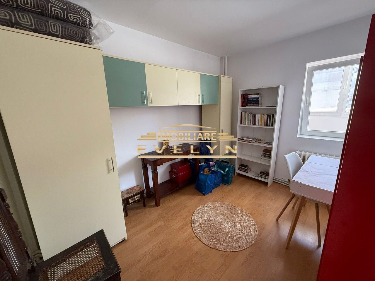 Apartament 4 camere  | Etaj 1 | Zona Școala Nr. 6 – Str. Bucovina - Poză 8