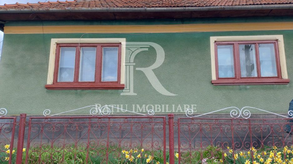 Casă din cărămidă | Teren 800 mp | Anexe tradiționale | Magura-Toplita - Poză 3