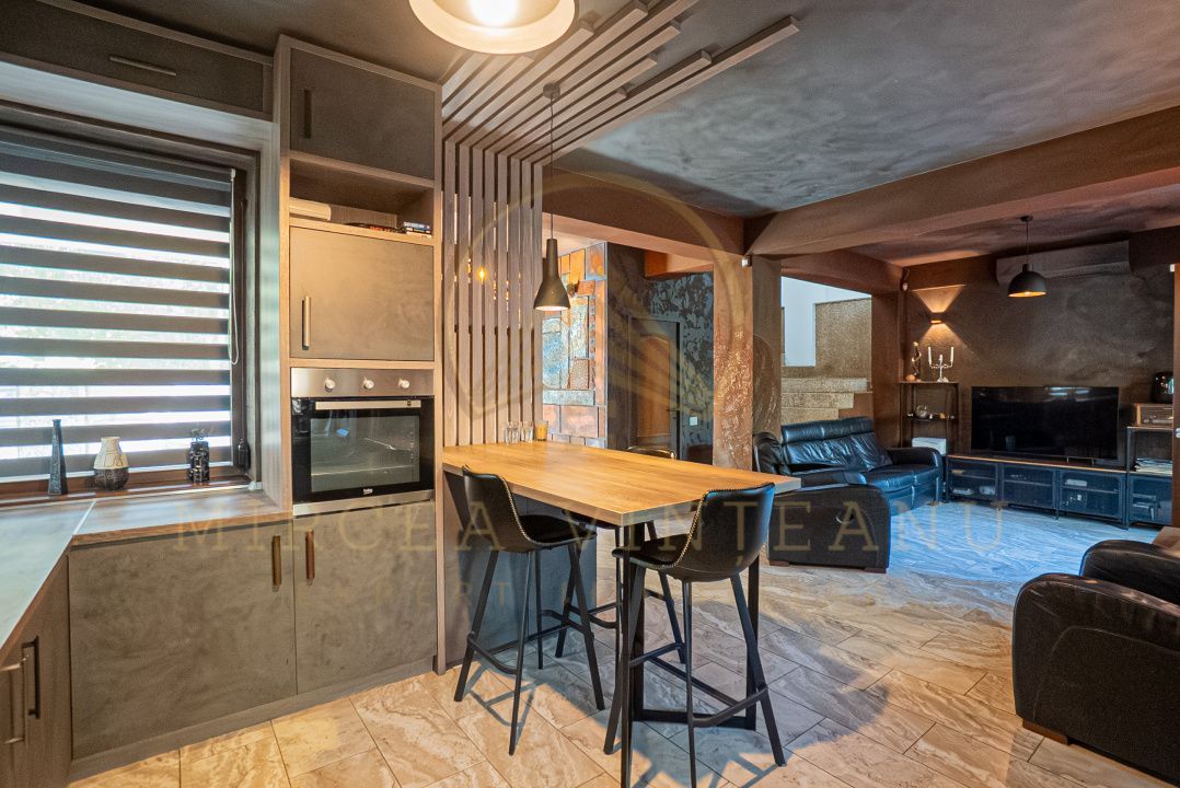 Casa P+1E de vanzare in Mamaia - Tabara Navodari - Poză 8